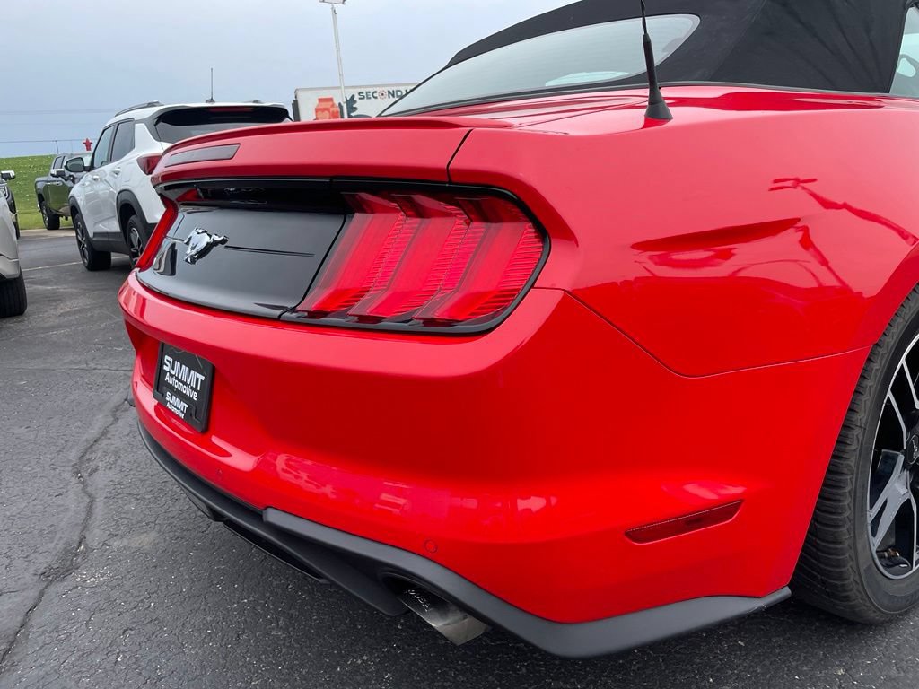 Used 2018 Ford Mustang Premium RWD image 37