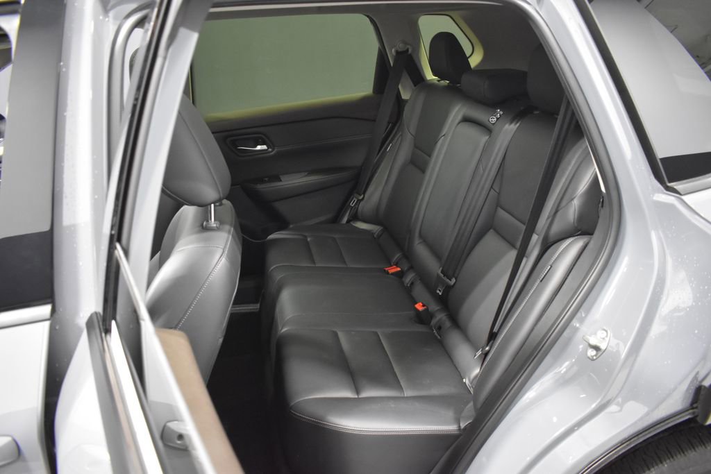 Certified 2023 Nissan Rogue SL AWD/4WD image 31