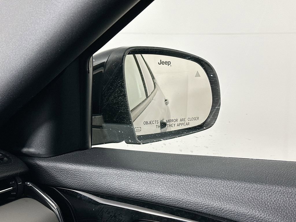 Certified 2024 Jeep Compass Limited image 27