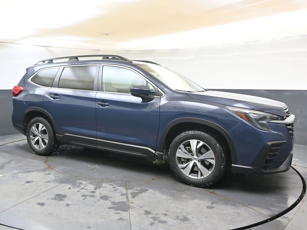 Used 2024 Subaru Ascent Premium w/ Convenience Package image 7
