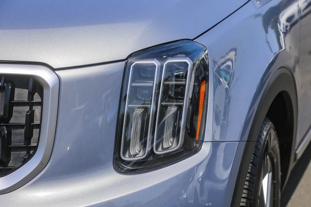 Used 2024 Kia Telluride LX image 6