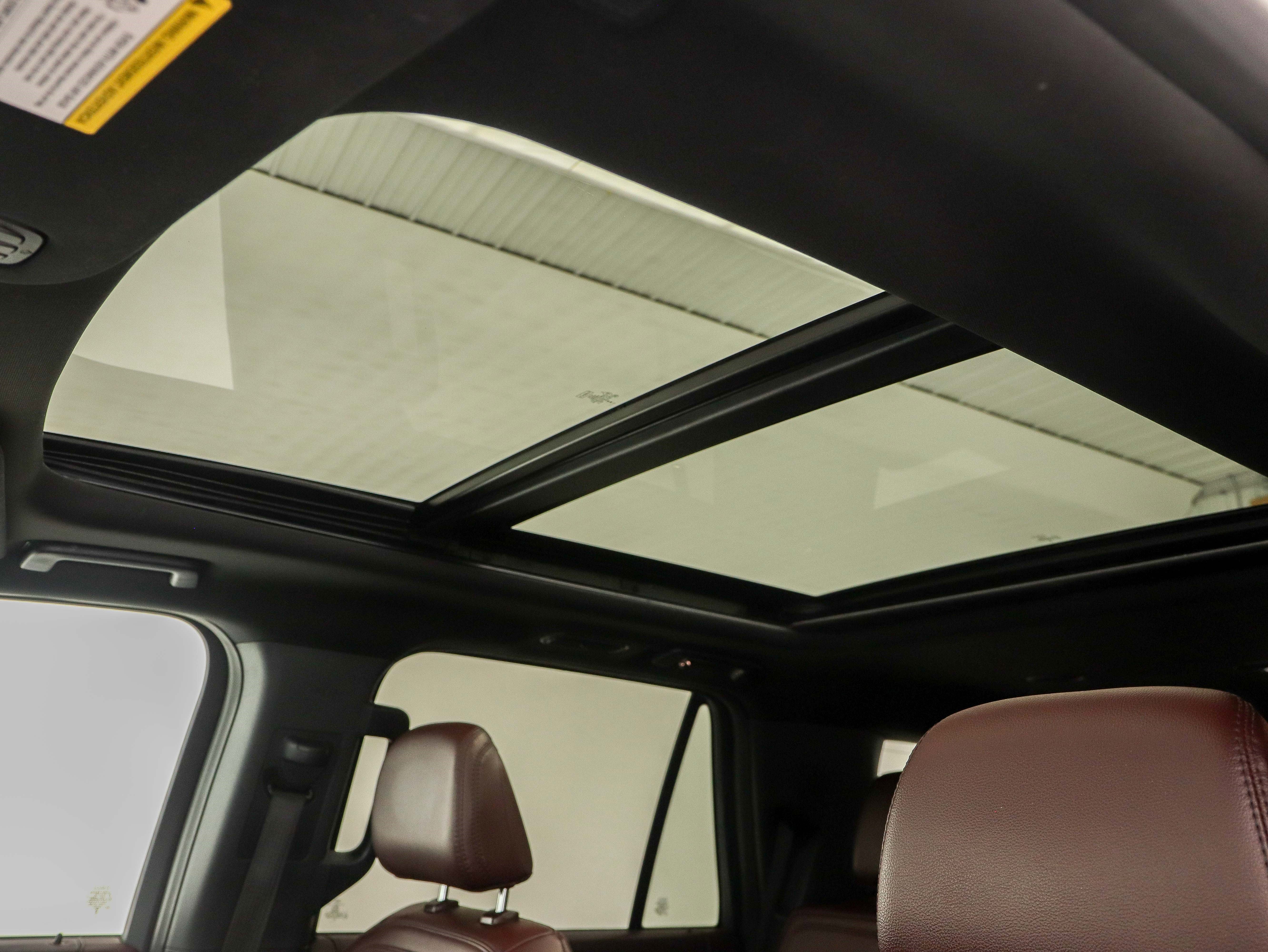 Used 2023 Ford Expedition Limited image 23