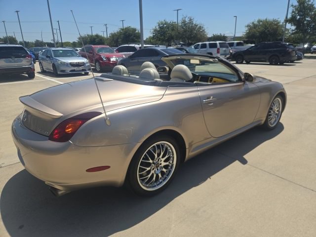 Used 2005 Lexus SC 430 Convertible RWD image 3