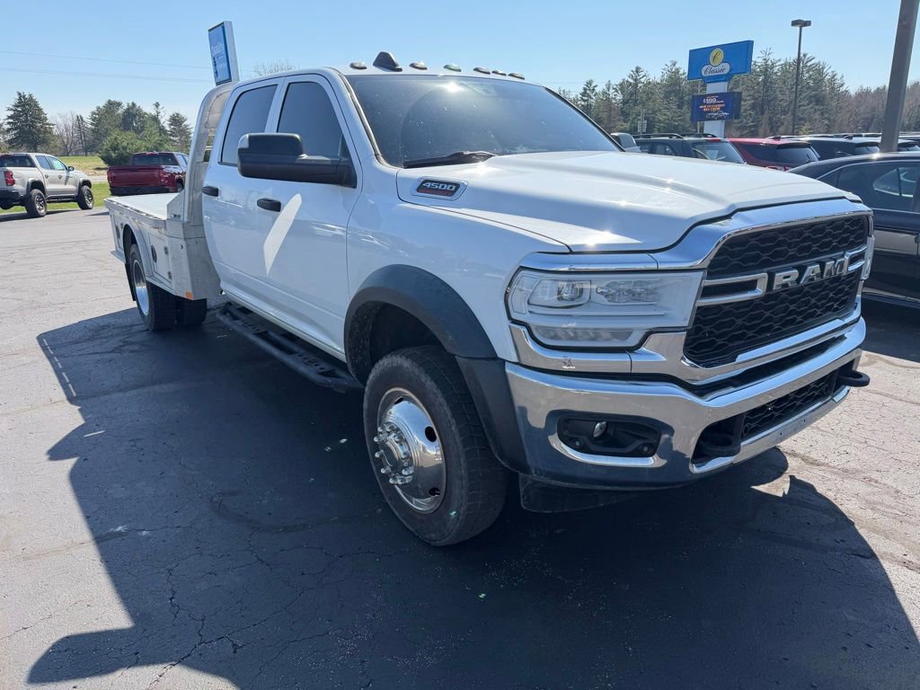 Used 2020 RAM 4500 Tradesman w/ Chrome Appearance Group image 3