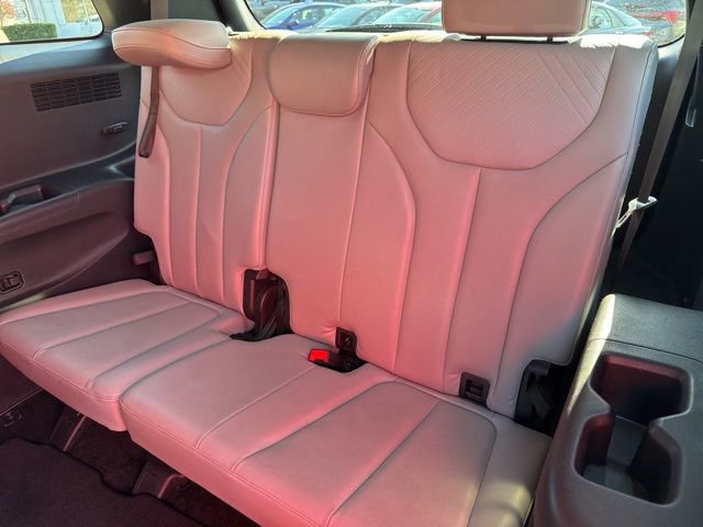 Used 2023 Hyundai Palisade SEL w/ Premium Package image 22
