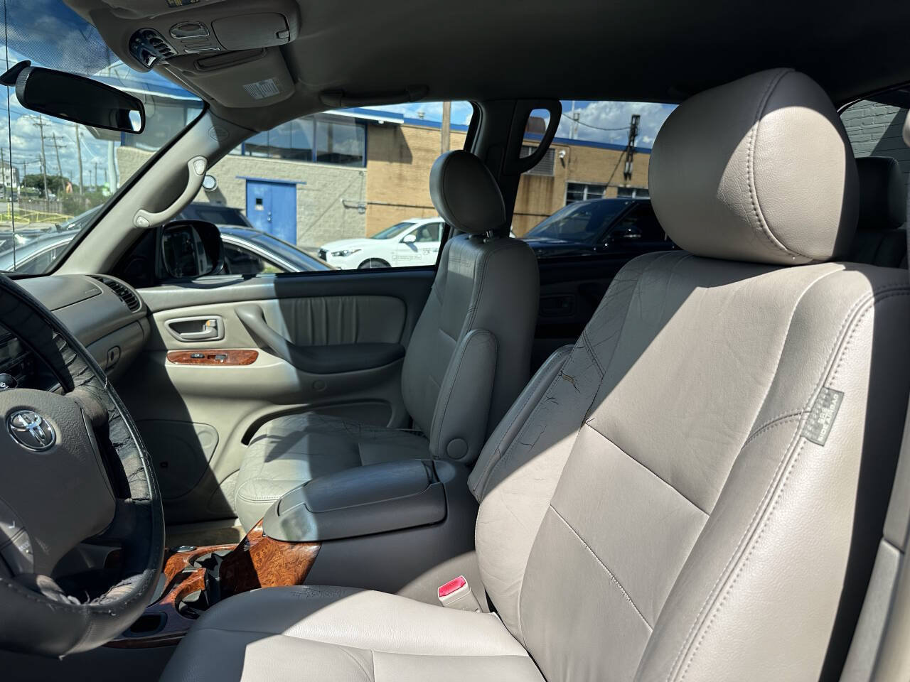 Used 2005 Toyota Tundra Limited RWD image 11