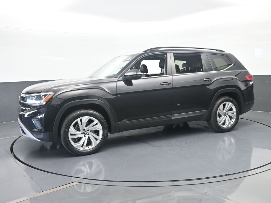 Used 2021 Volkswagen Atlas SE w/ Panoramic Sunroof Package FWD image 2