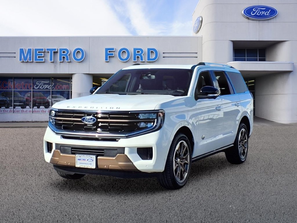 Used 2025 Ford Expedition King Ranch AWD/4WD image 7