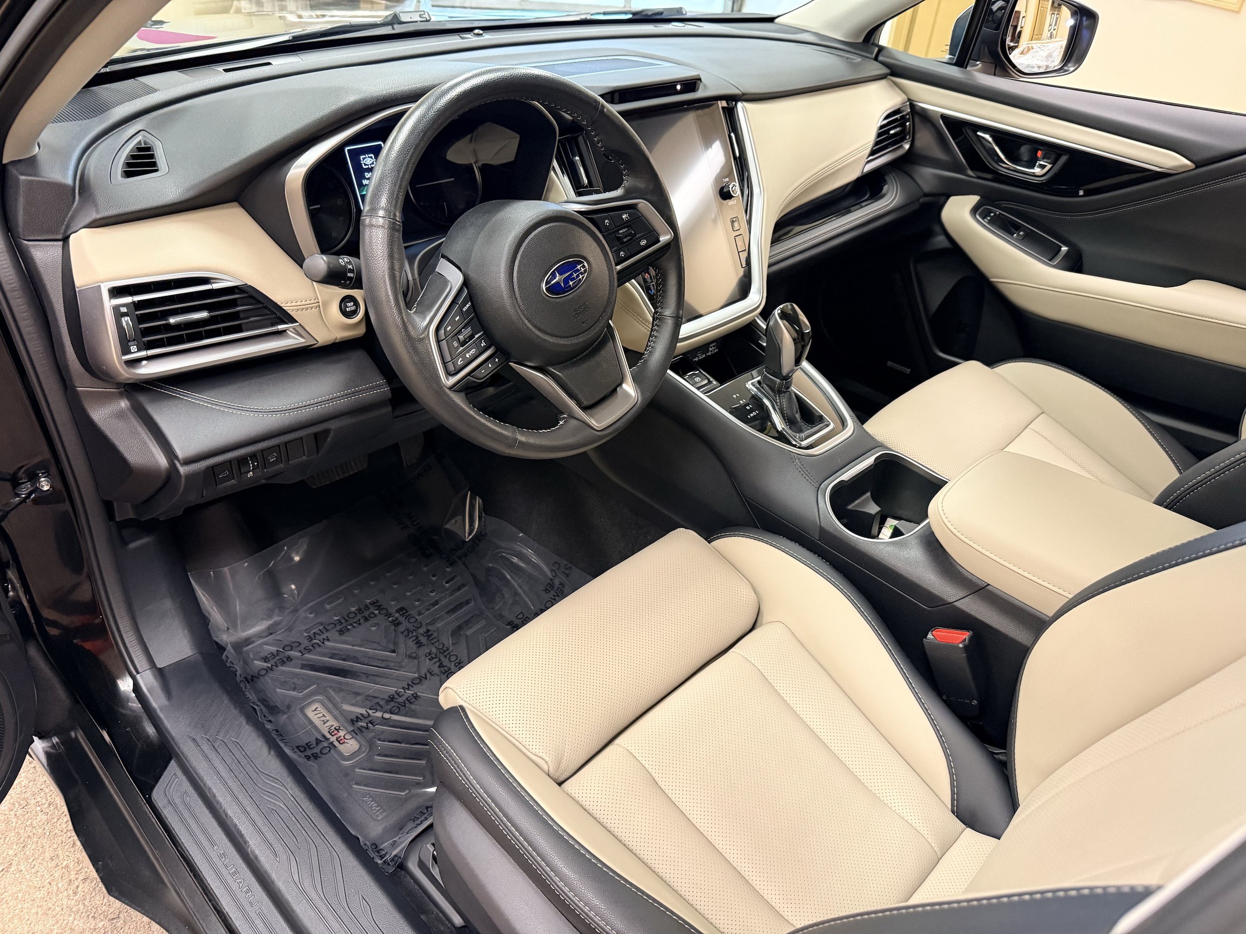 Used 2025 Subaru Outback Limited AWD/4WD image 9