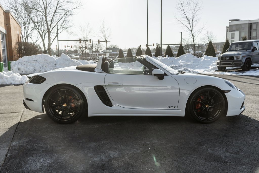 Used 2018 Porsche 718 Boxster GTS image 3