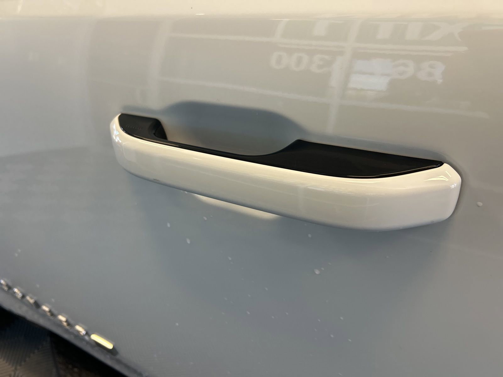 Used 2024 Jeep Wagoneer L Series II w/ Flexible Seating Group image 8