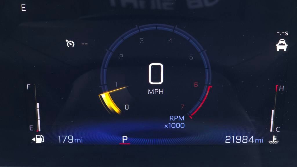 Used 2025 Chevrolet Trax LT w/ LT Convenience Package image 30