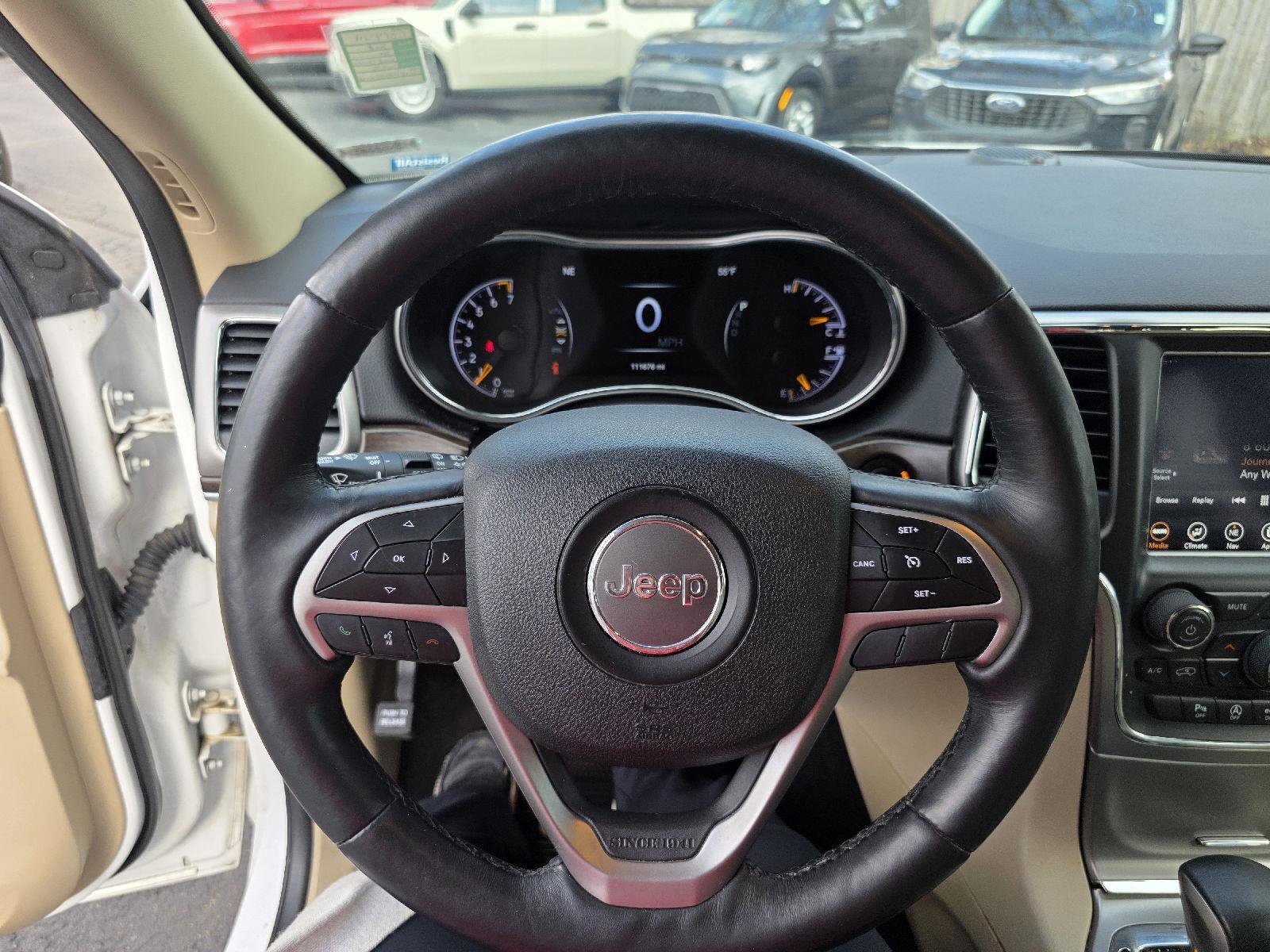 Used 2018 Jeep Grand Cherokee Limited w/ Luxury Group II image 14