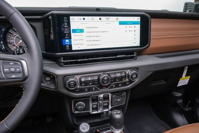 Used 2024 Jeep Wrangler Unlimited Sport image 70