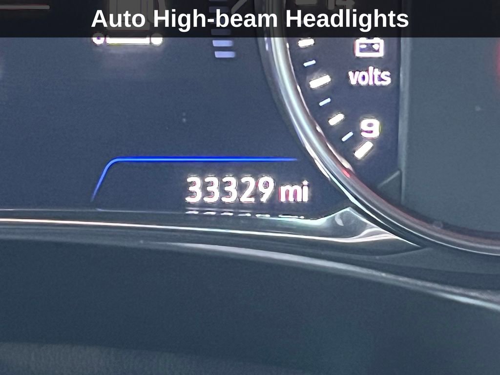 Used 2022 Chevrolet Traverse Premier w/ Redline Edition image 25