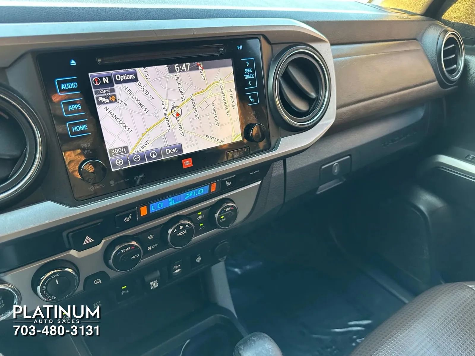 Used 2019 Toyota Tacoma Limited image 12