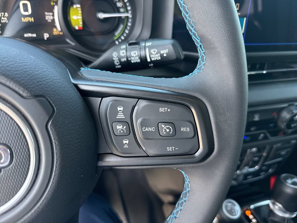 Used 2024 Jeep Wrangler Unlimited Rubicon 4xe AWD/4WD image 20