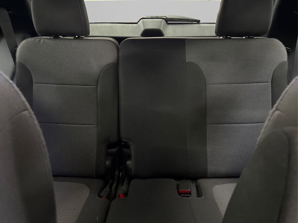 Used 2023 Chevrolet Traverse LT image 38