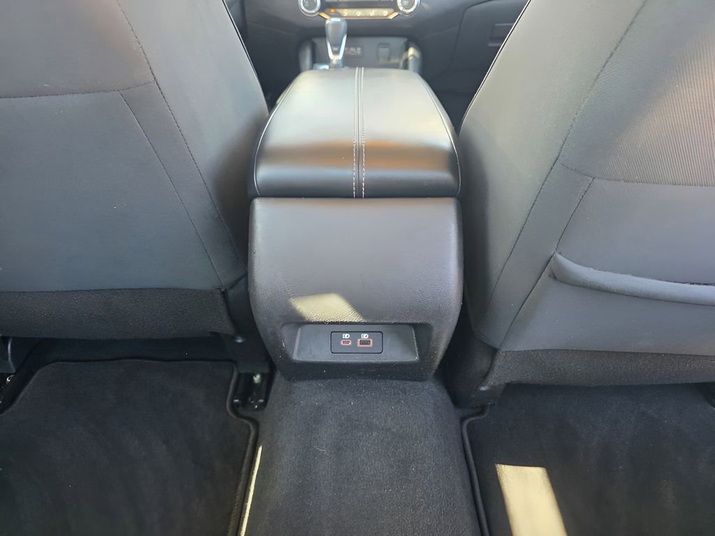 Used 2024 Nissan Altima 2.5 SV image 9