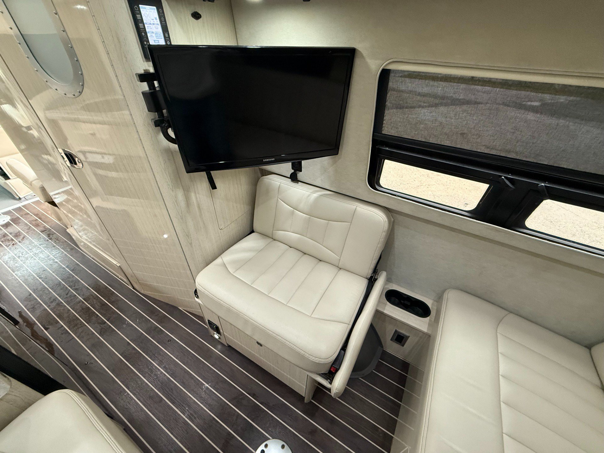 Used 2017 Mercedes-Benz Sprinter 3500 image 50