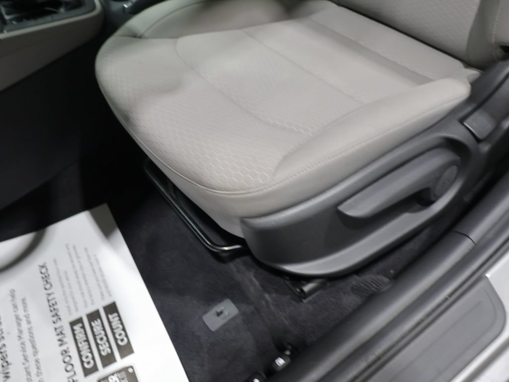 Used 2020 Hyundai Elantra SEL FWD image 10