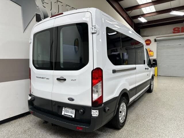 Used 2017 Ford Transit 350 XLT RWD image 36