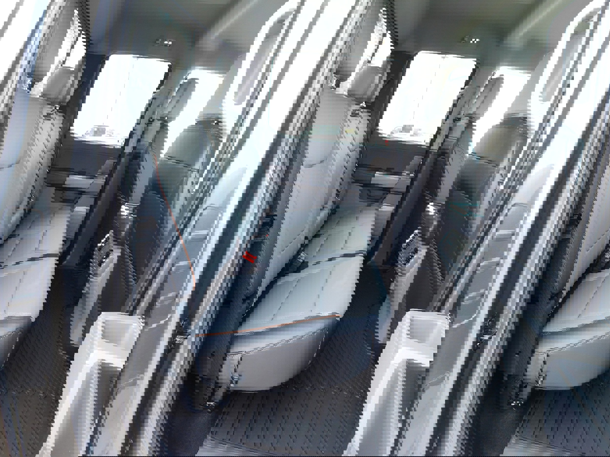 New 2025 Ford F150 Lariat w/ Equipment Group 501A Mid image 11