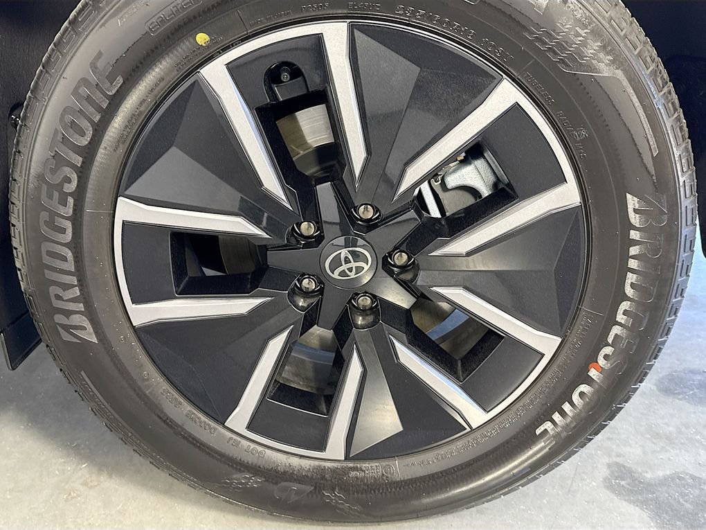 Used 2026 Toyota bZ image 36