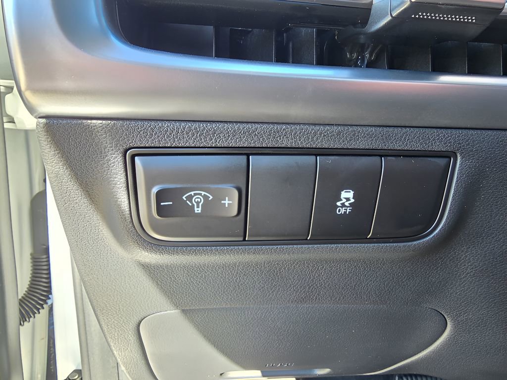 New 2026 Hyundai Tucson SE image 18