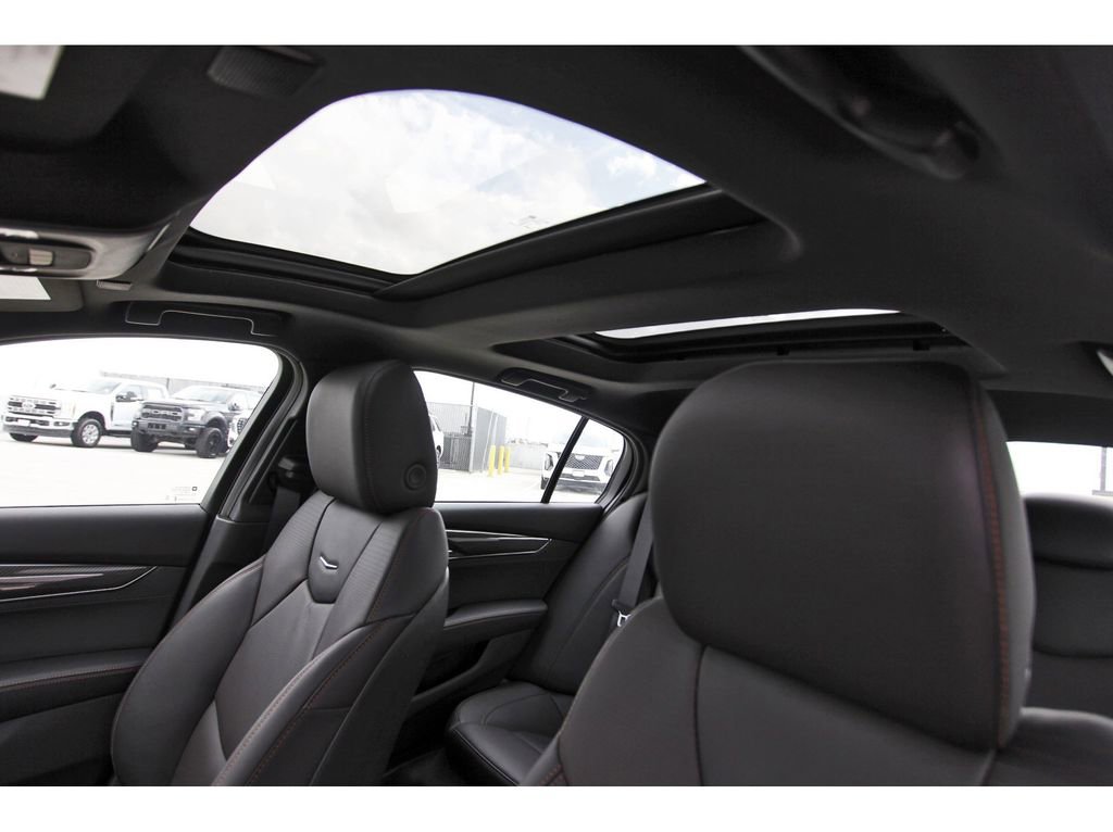 New 2026 Cadillac CT5 V image 24