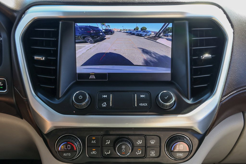 Used 2023 GMC Acadia SLT w/ Preferred Package AWD/4WD image 30