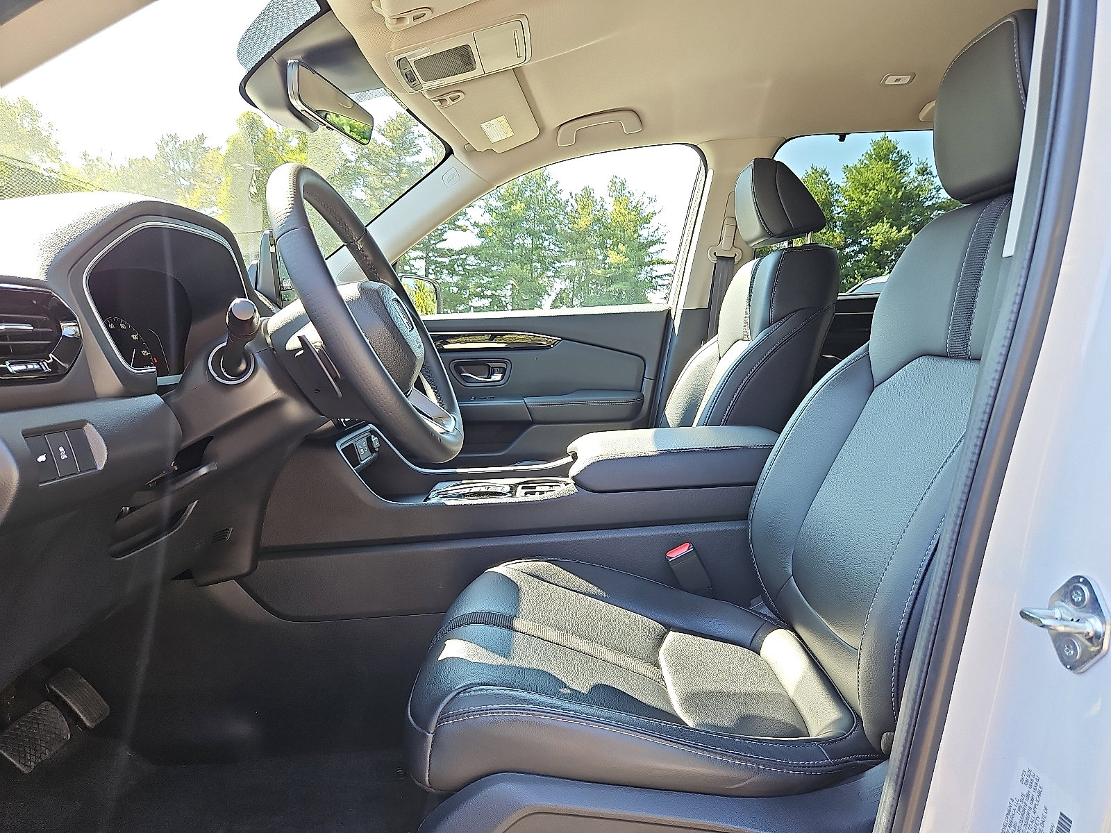 Used 2024 Honda Pilot EX-L image 14