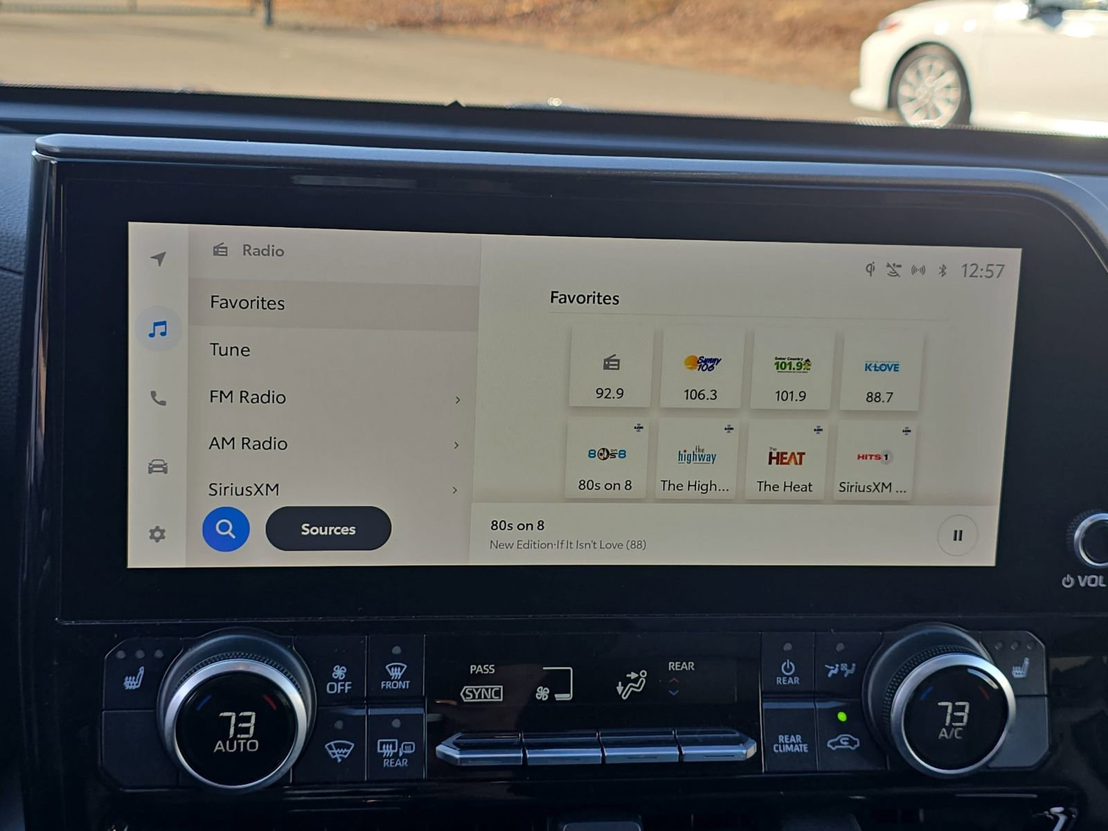 Used 2023 Toyota Highlander XLE image 29