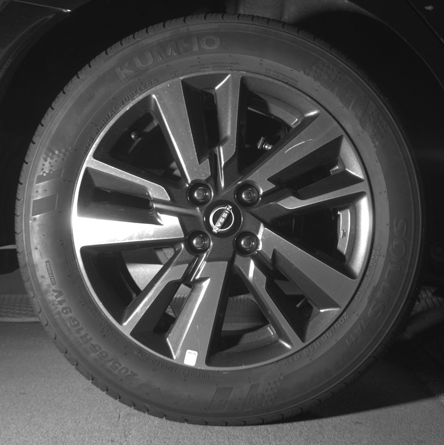 Used 2025 Nissan Versa SV w/ Trunk Package image 15