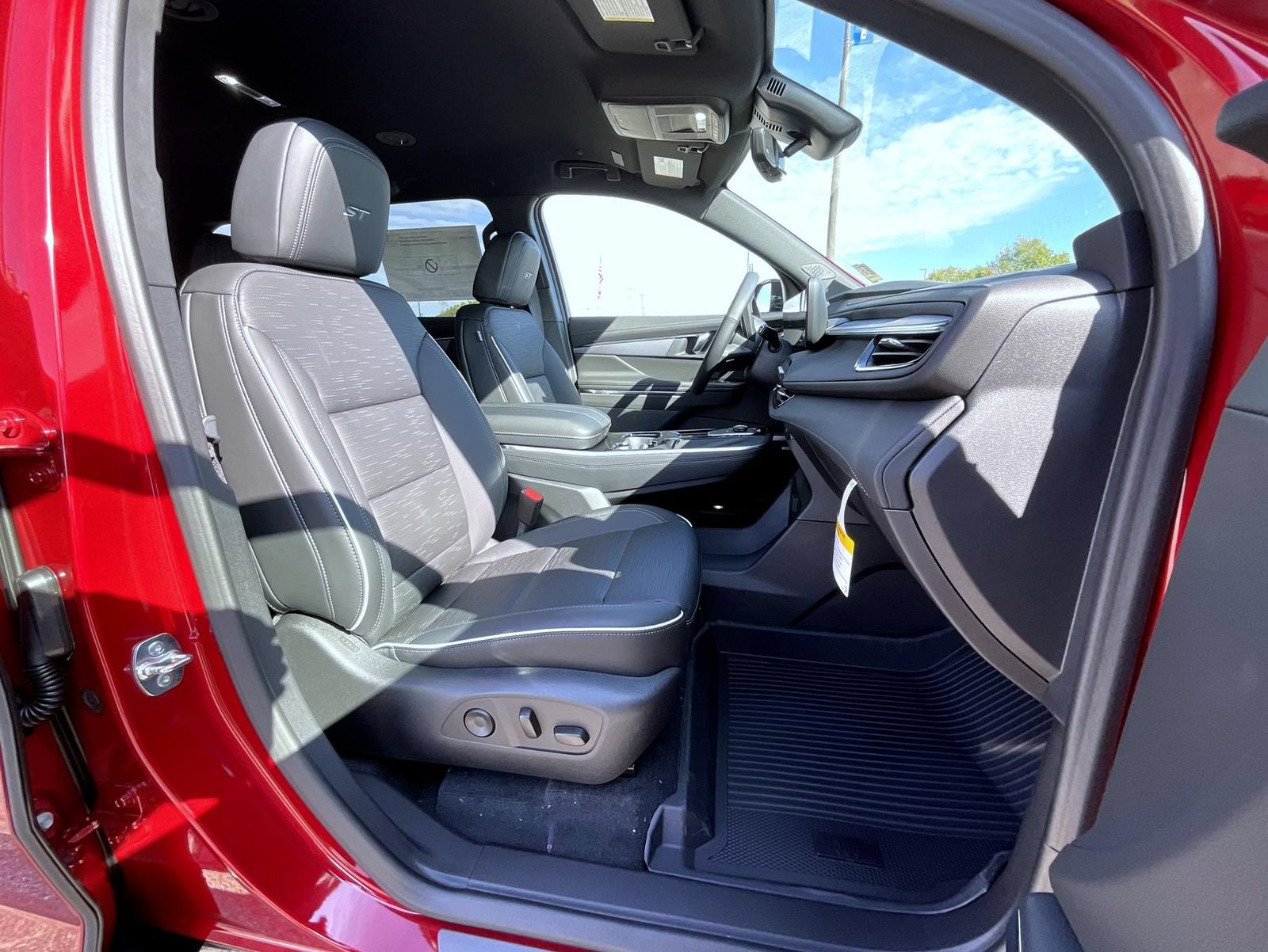 New 2026 Buick Enclave Sport Touring w/ Power Package FWD image 15