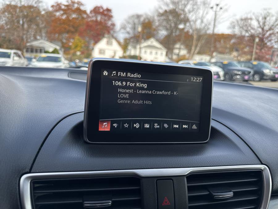 Used 2015 MAZDA MAZDA3 i Sport image 23