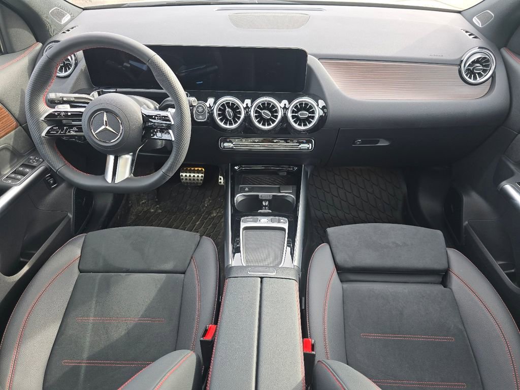 Used 2026 Mercedes-Benz GLA 250 4MATIC image 23