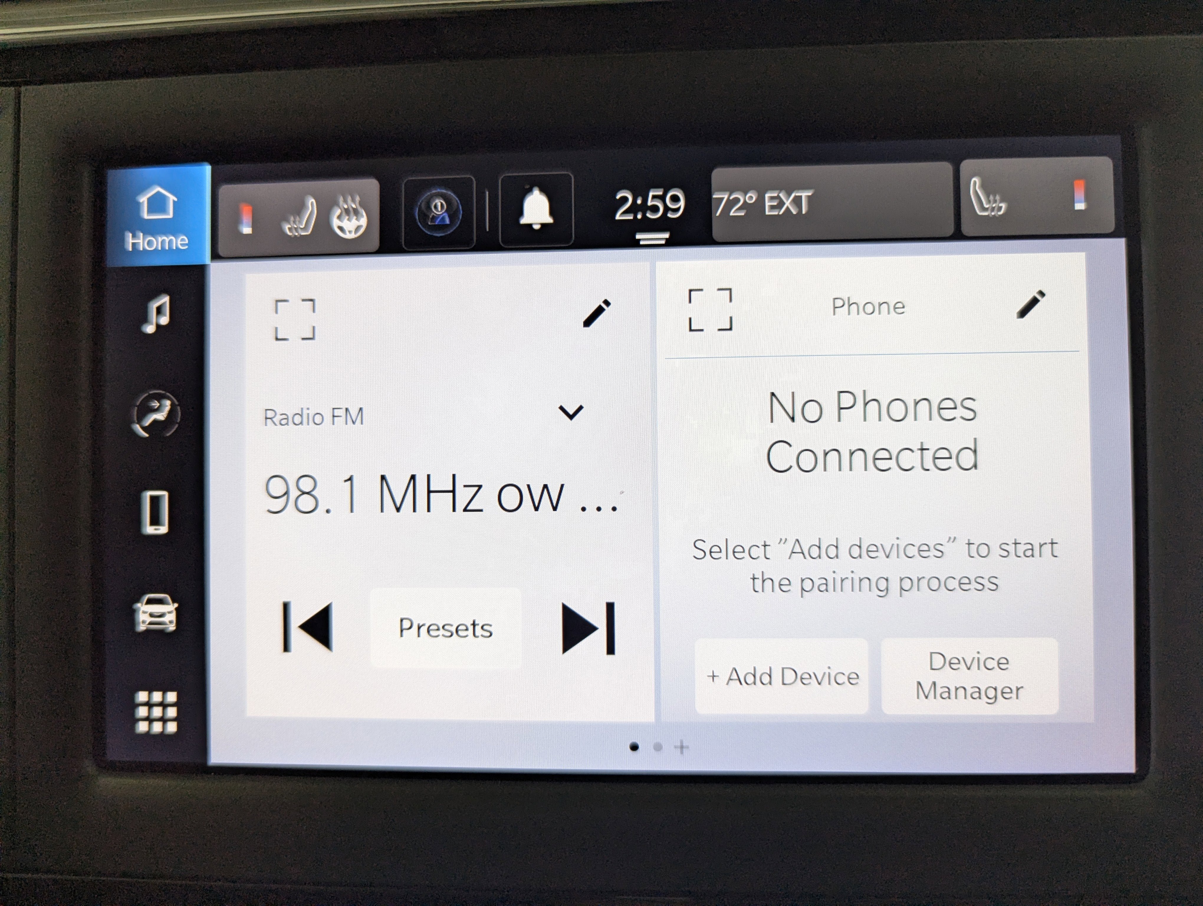 Used 2023 Chrysler Voyager LX FWD image 24