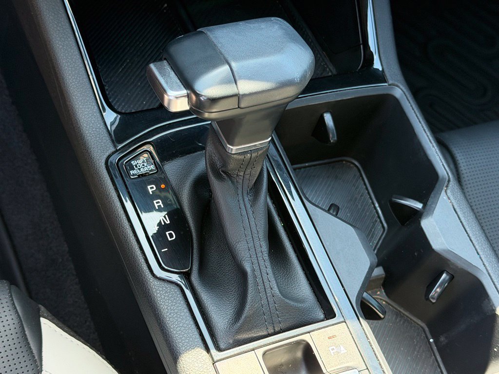 Used 2025 Kia K5 GT-Line w/ GT-Line Premium Package FWD image 28