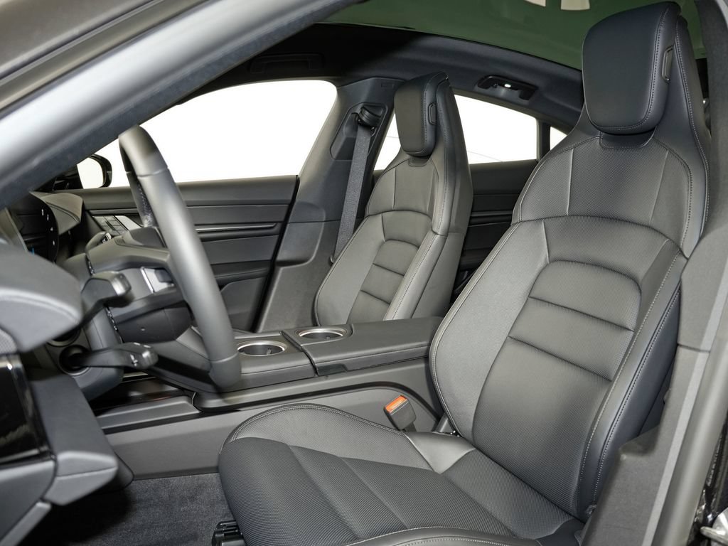 New 2026 Porsche Taycan 4S AWD/4WD image 5