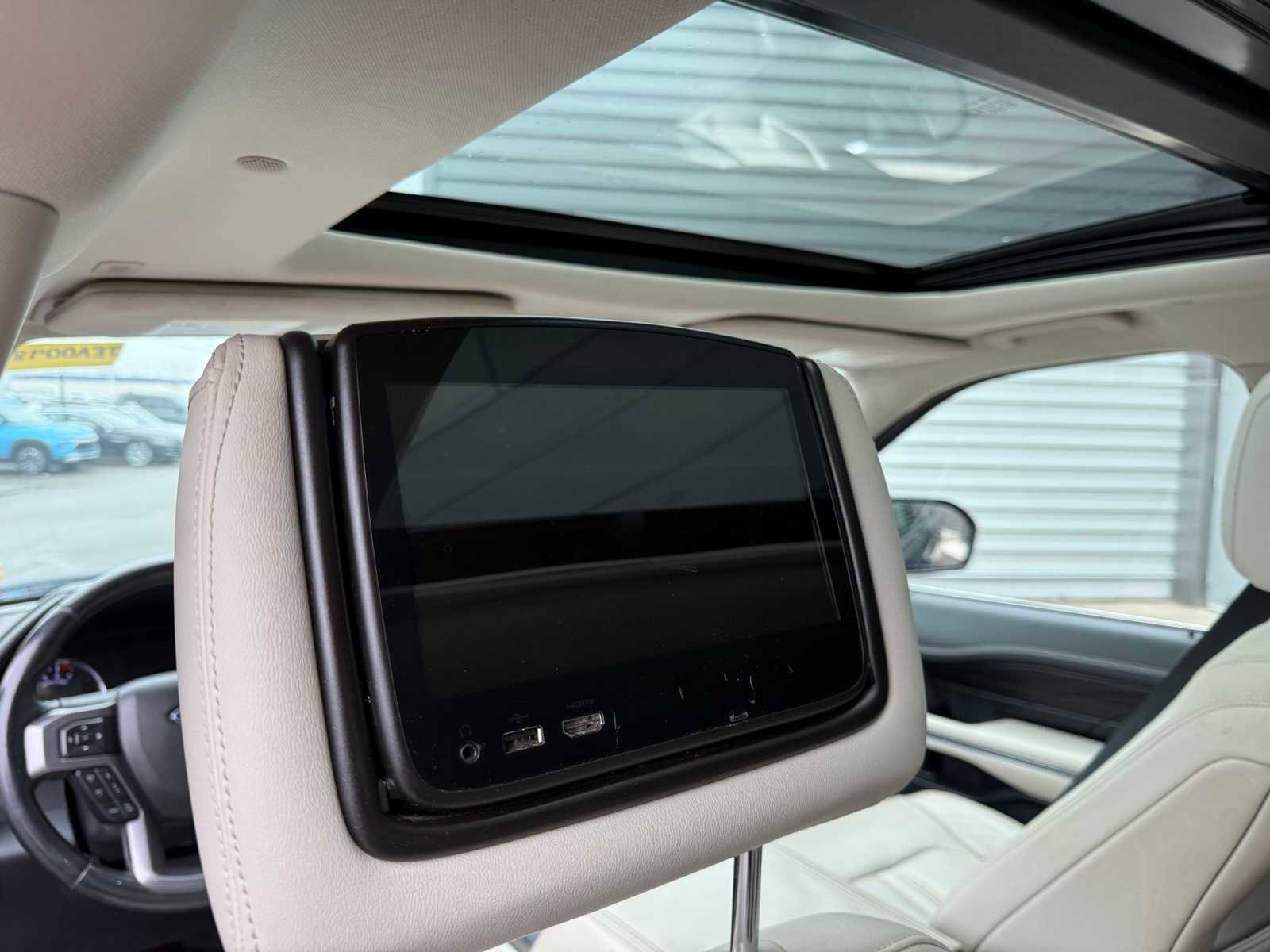 Used 2018 Ford Expedition Platinum image 9