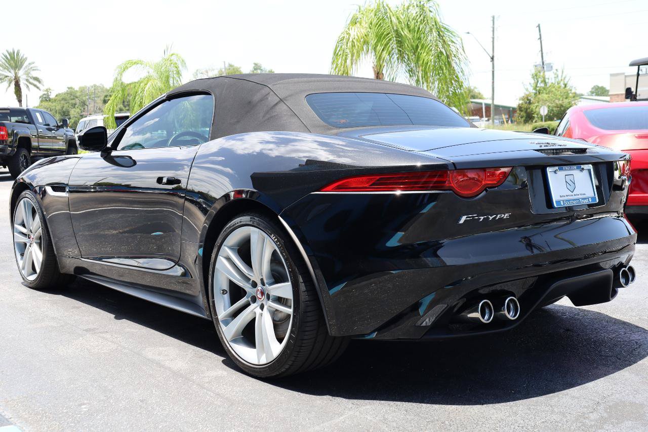Used 2015 Jaguar F-TYPE S RWD image 3