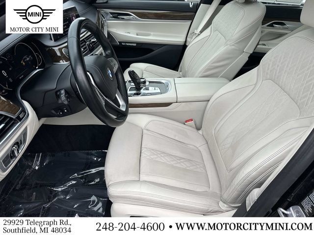 Used 2018 BMW 750i xDrive AWD/4WD image 23