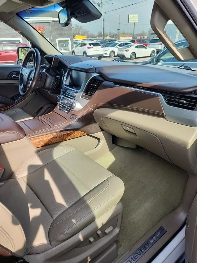 Used 2017 Chevrolet Suburban Premier AWD/4WD image 9