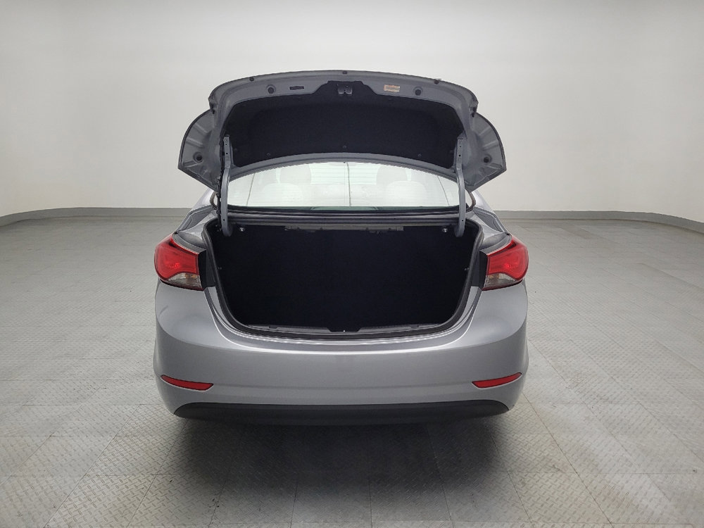 Used 2015 Hyundai Elantra SE w/ Option Group 02 FWD image 29