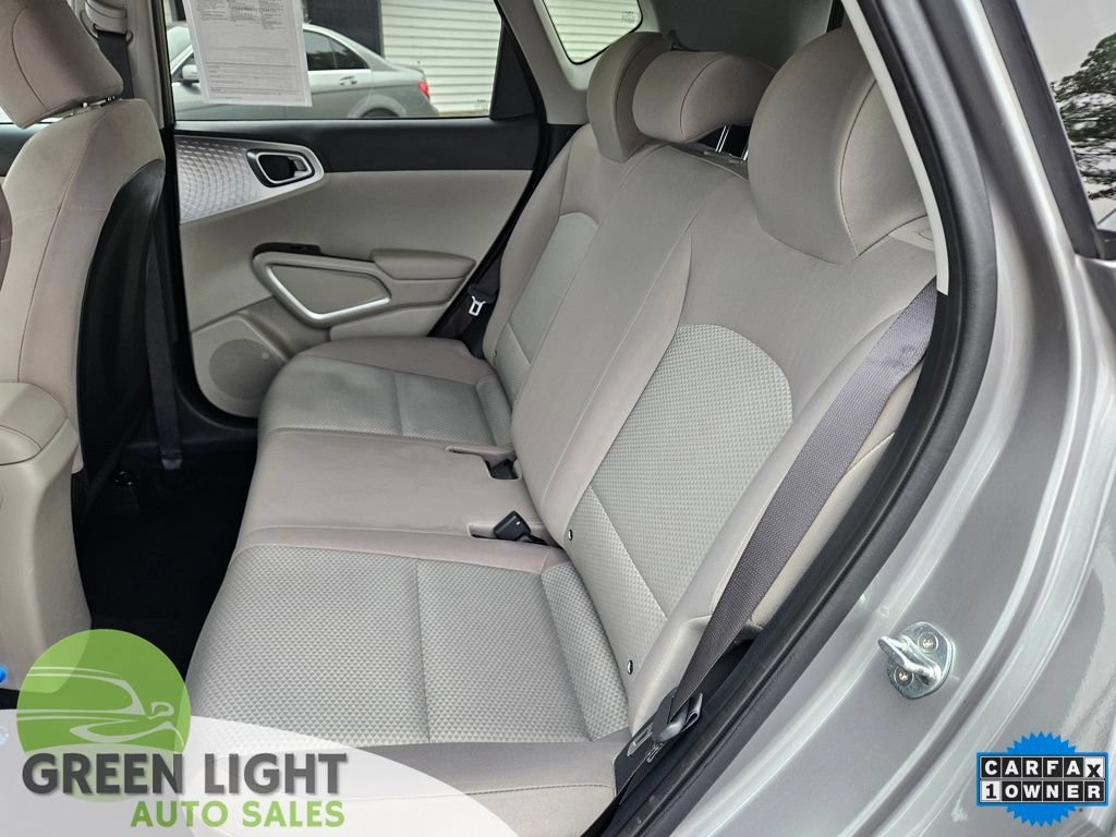 Used 2022 Kia Soul LX FWD image 18