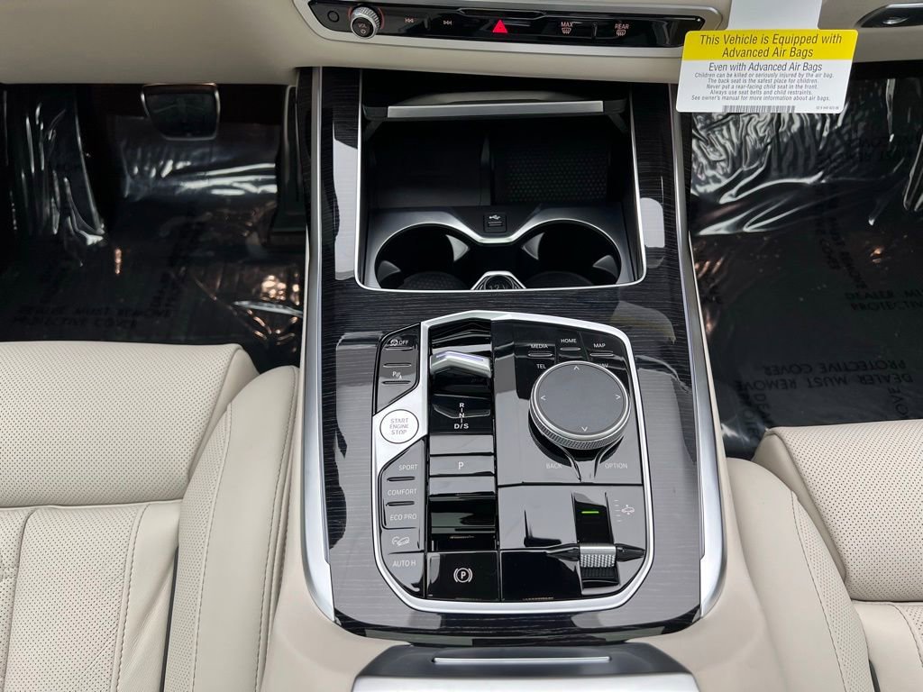 New 2026 BMW X7 xDrive40i w/ M Sport Package image 13