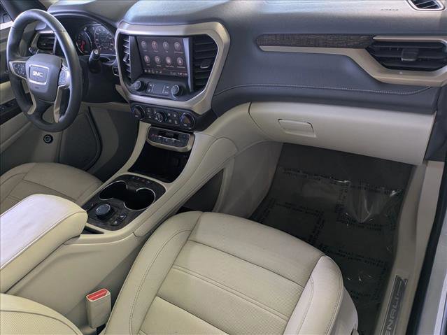 Used 2020 GMC Acadia Denali w/ Technology Package FWD image 24