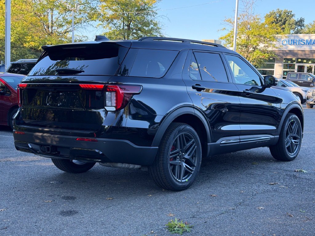 New 2027 Ford Explorer ST-Line w/ Premium Package AWD/4WD image 5