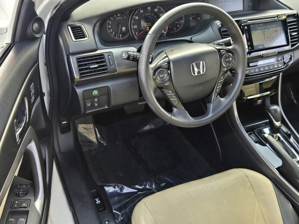 Used 2016 Honda Accord EX-L image 12